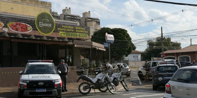 Duas pessoas são baleadas em tentativa de roubo a bar de Campinas